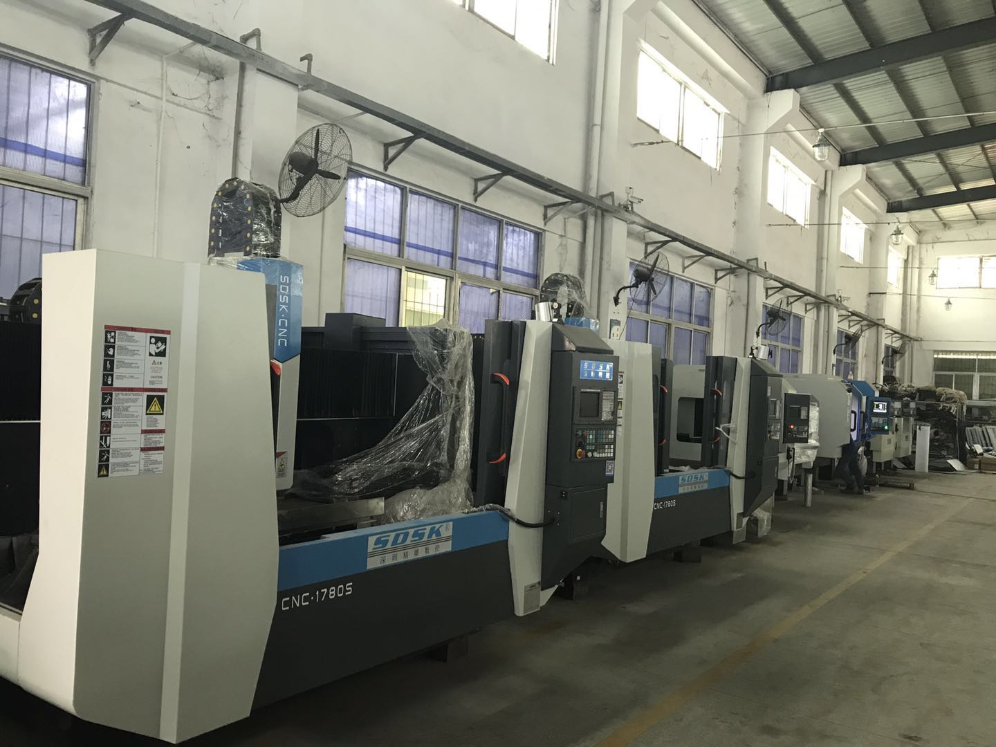 CNC加工中心、雕銑機(jī)和精雕機(jī)三者的區(qū)別有那些